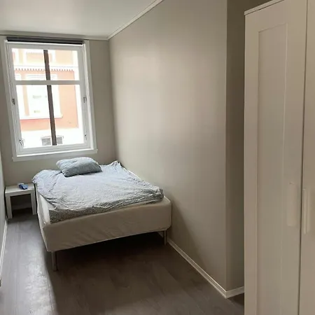 Center With Balcony *